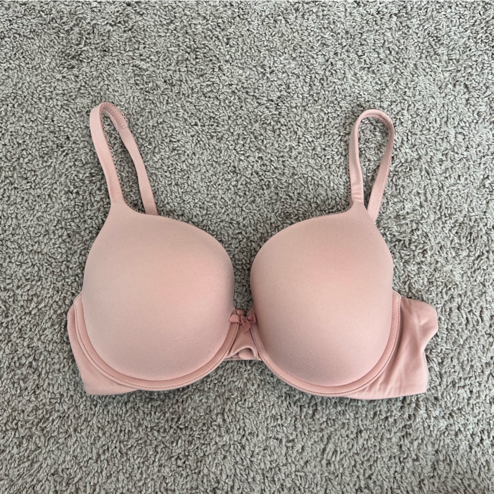 Victoria’s Secret Body by Victoria Perfect Shape bra in blush
